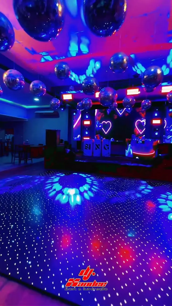 Foto de eventos de empresa com som e luz do DJ Xandee